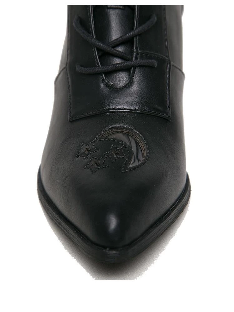 Y R U AURA - BLACK 8 Y R U AURA - BLACK