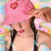 CARE BEARS BY YRU CARE BEARS LOGO BUCKET HAT - PINK/RED Sneakers