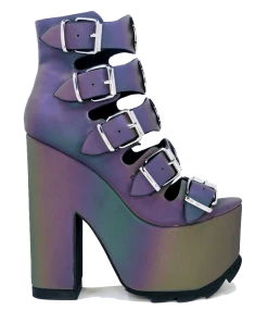 Y R U DREAMSCAPE X - REFLECTIVE Platforms 11 Y R U DREAMSCAPE X - REFLECTIVE Platforms