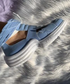 Esqape Sneakers FLYH Hi ~ White/blue | ᴜᴠ ʀᴇᴀᴄᴛɪᴠᴇ Sɴᴇᴀᴋᴇʀ